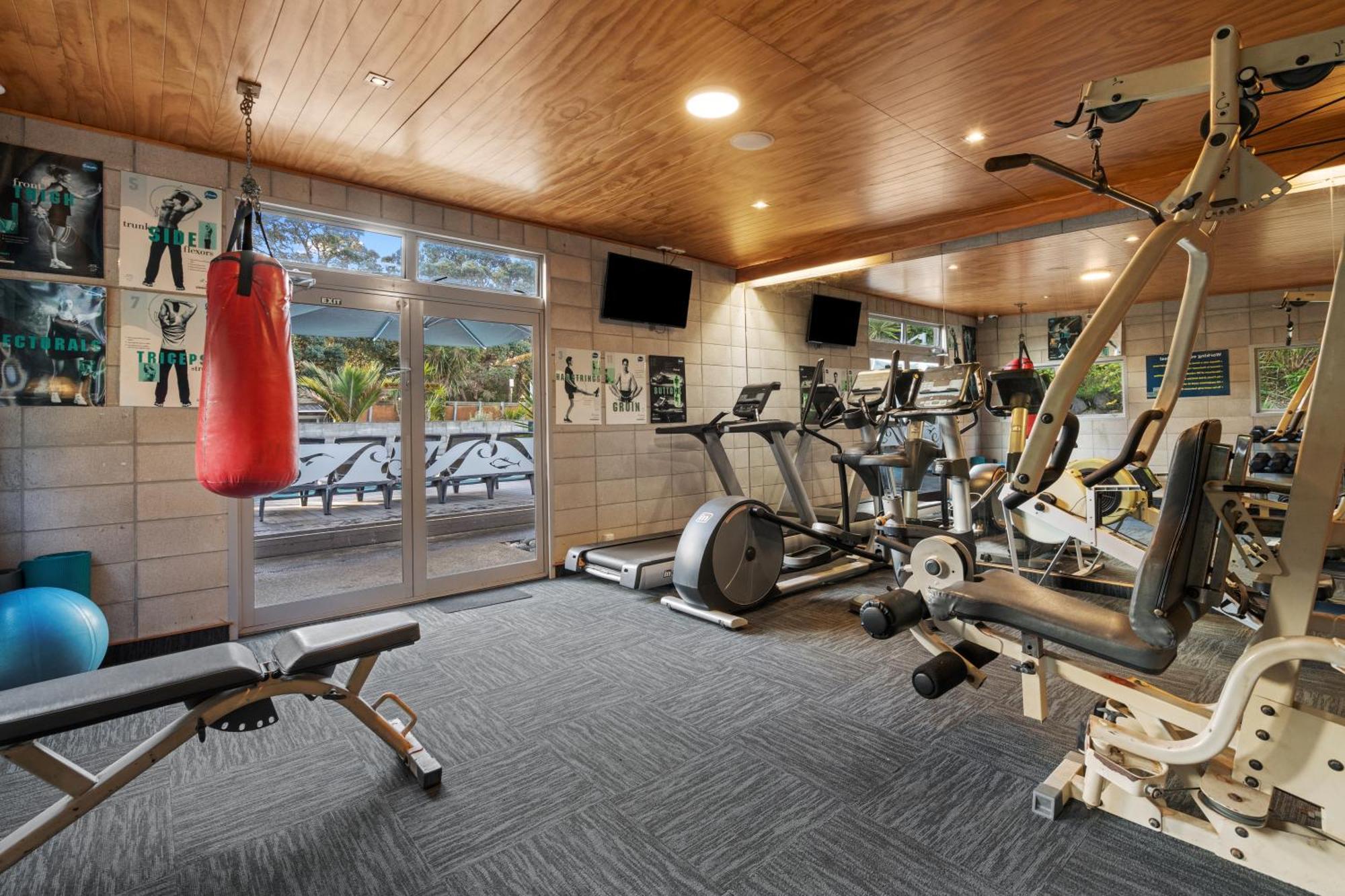 Tasman Holiday Parks - Waihi Beach Ngoại thất bức ảnh A home gym