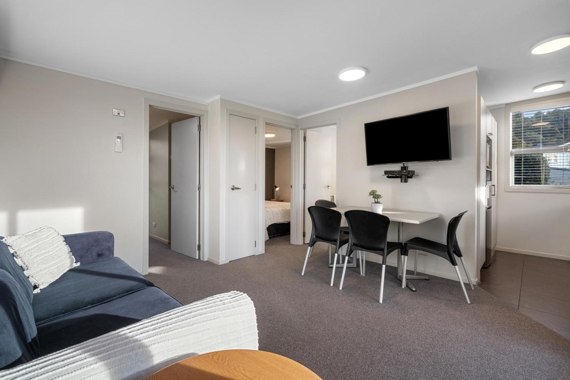 Tasman Holiday Parks - Waihi Beach Ngoại thất bức ảnh A typical one-bedroom apartment at the hotel